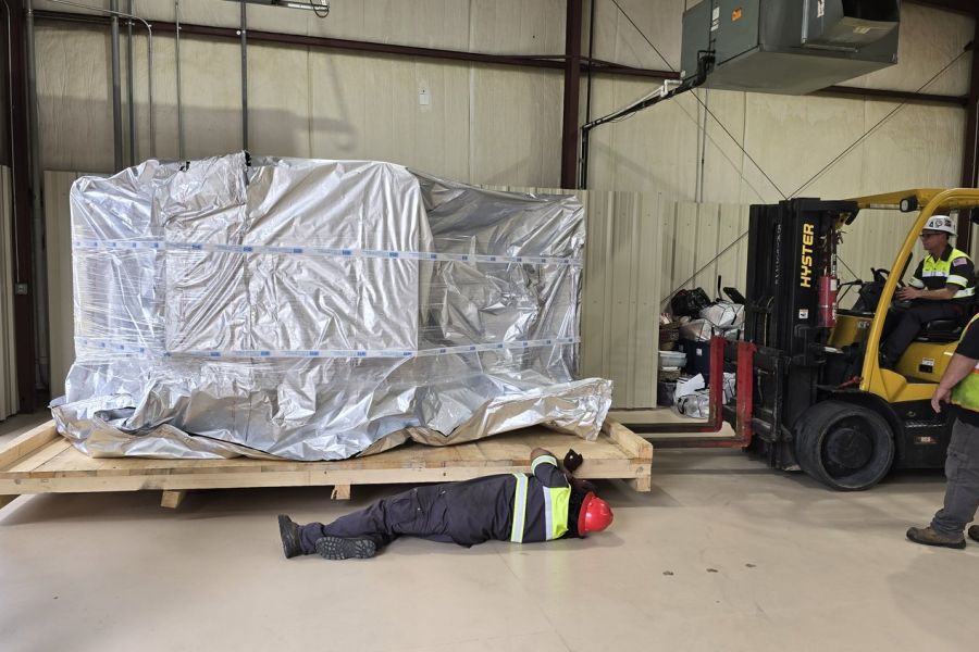 IGR 250 delivery to ecotech machine tool warehouse