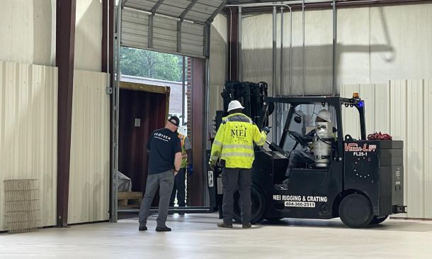 robbi machine arrival, 1000-e conventional grinder